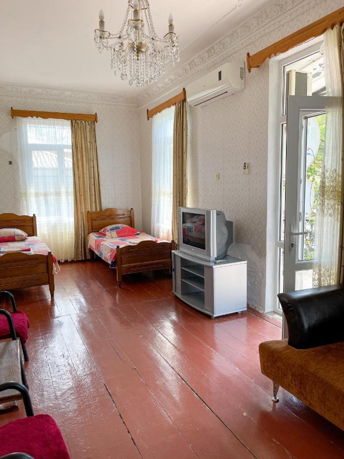 Guesthouse On Agmashenebeli 328 Кобулеті Екстер'єр фото